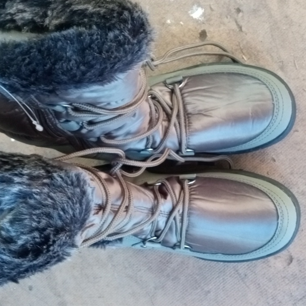 Women's winter boots
